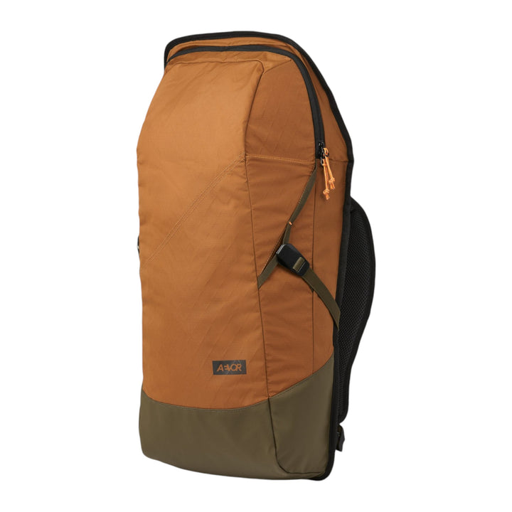 AEVOR
Daypack 18-28 Liter Rucksack mit Notebookfach